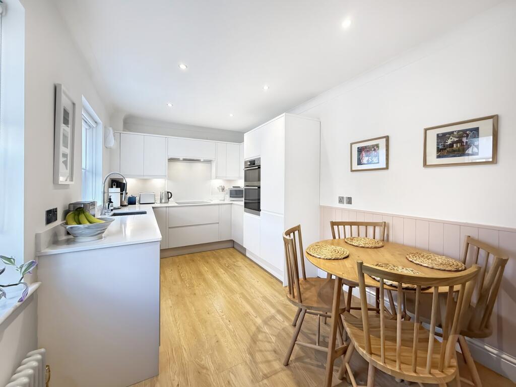 Oakleigh Court, Wivenhoe, Colchester, CO7 photo 4