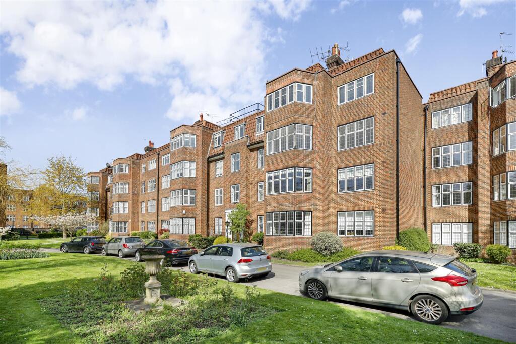 Main image of property: Highlands Heath, Putney