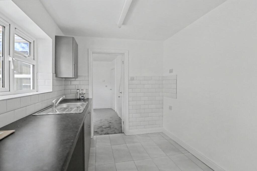 House in Salisbury - View 4