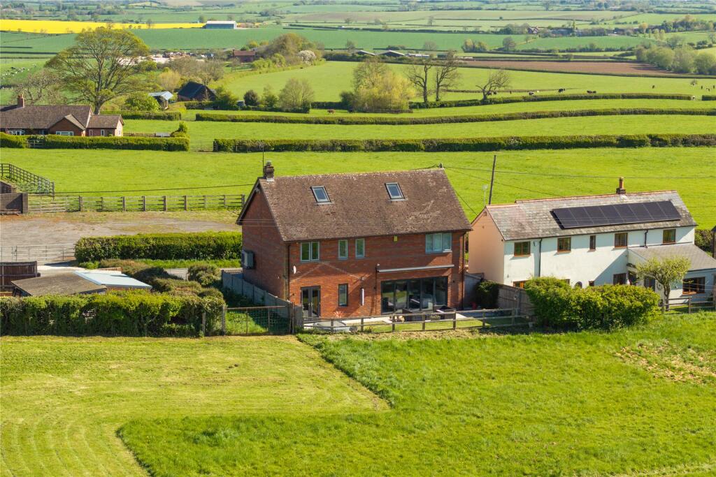 House in Oving, Buckinghamshire - View 5