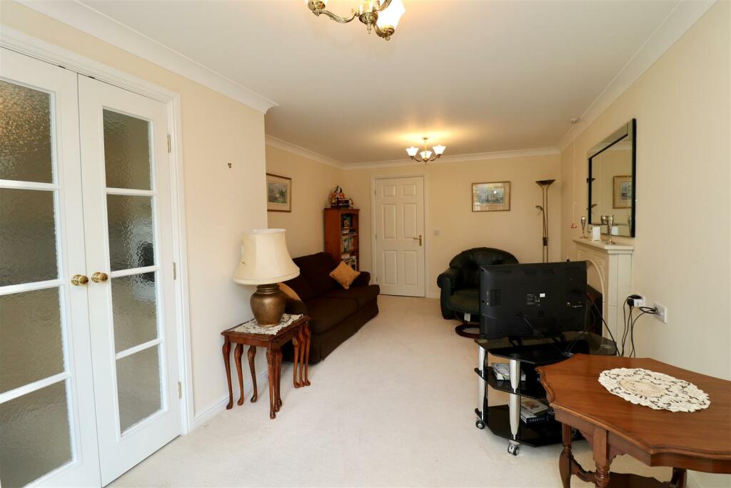 Ingle Court, Market Weighton, York photo 4