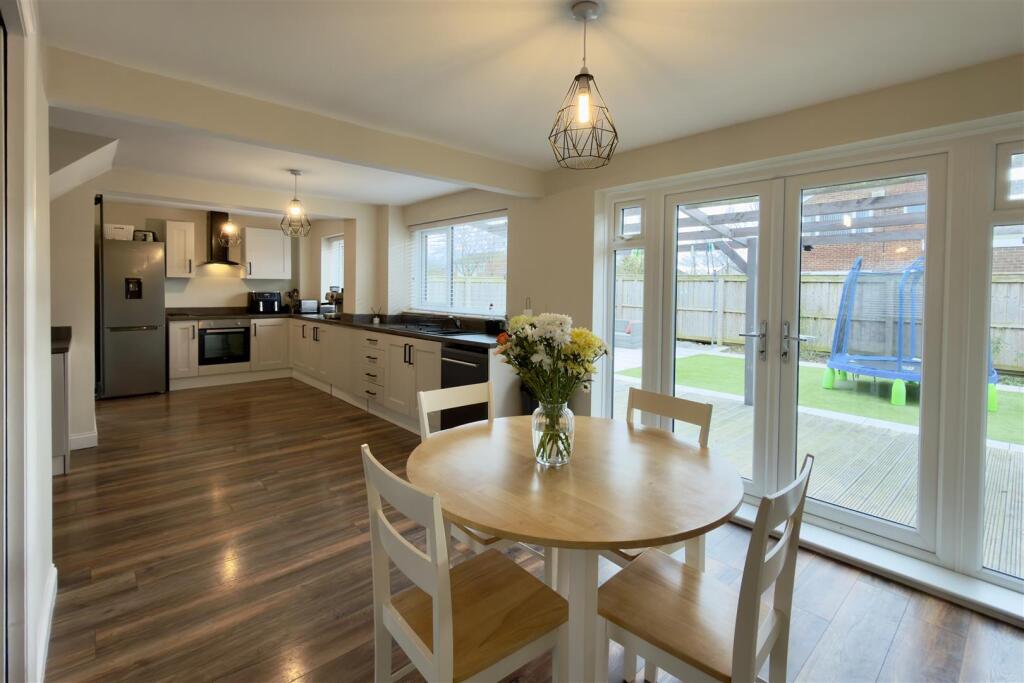 Colburn Avenue, Newton Aycliffe, DL5 7HX photo 4