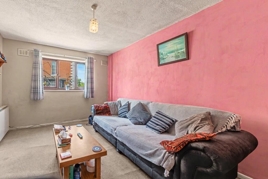Apartment in Coventry - View 4