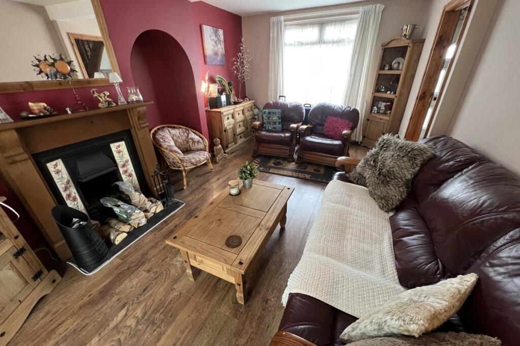 Mablethorpe Road, Wymering, Portsmouth, Hampshire, PO6 3LJ photo 2