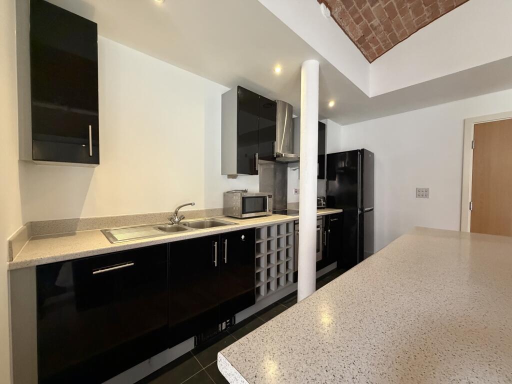 Apartment in Manchester - View 5