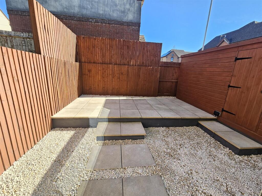 House in Plymouth, Steer Park - View 4