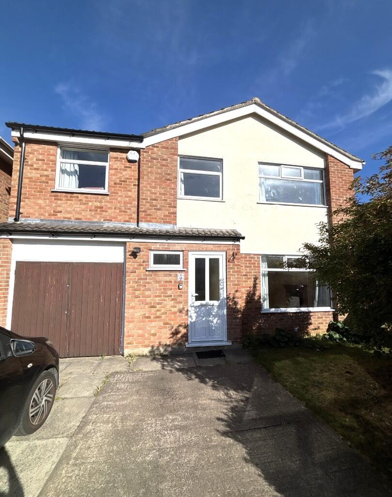 Main image of property: Mendip Close, Long Eaton, NG10 4NY