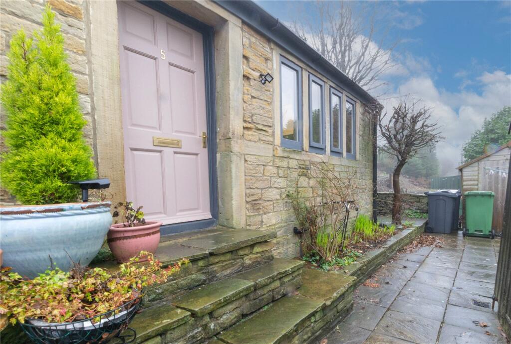 Main image of property: Kiln Brow, Golcar, Huddersfield, West Yorkshire, HD7