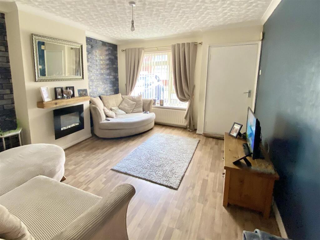 36 Roseway, Shrewsbury, SY1 4HW - View 2