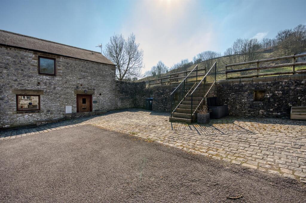 Main image of property: 4 The Fold, Main Street, Taddington, Buxton, SK17 9UB