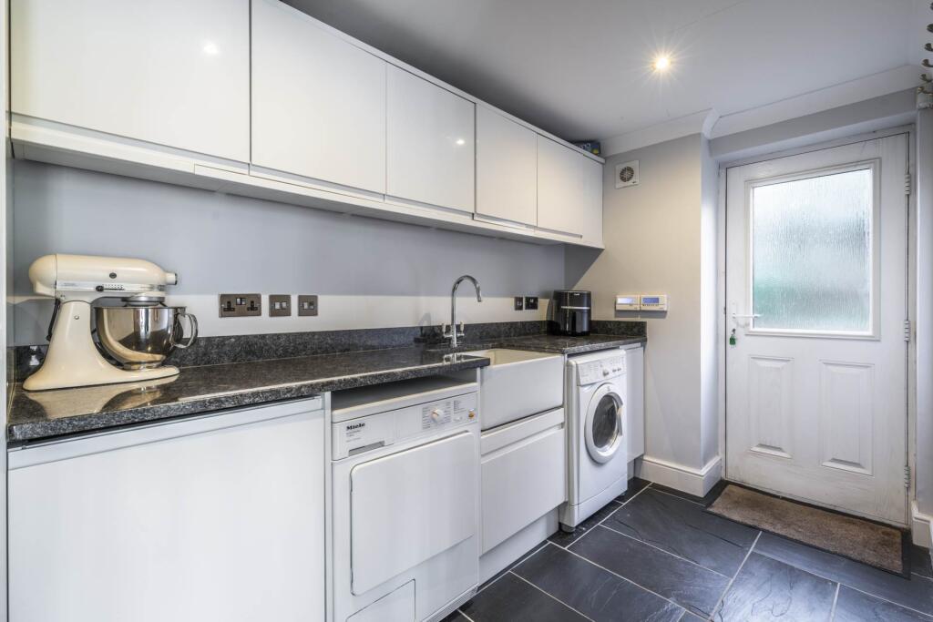 House in Tonbridge - View 4