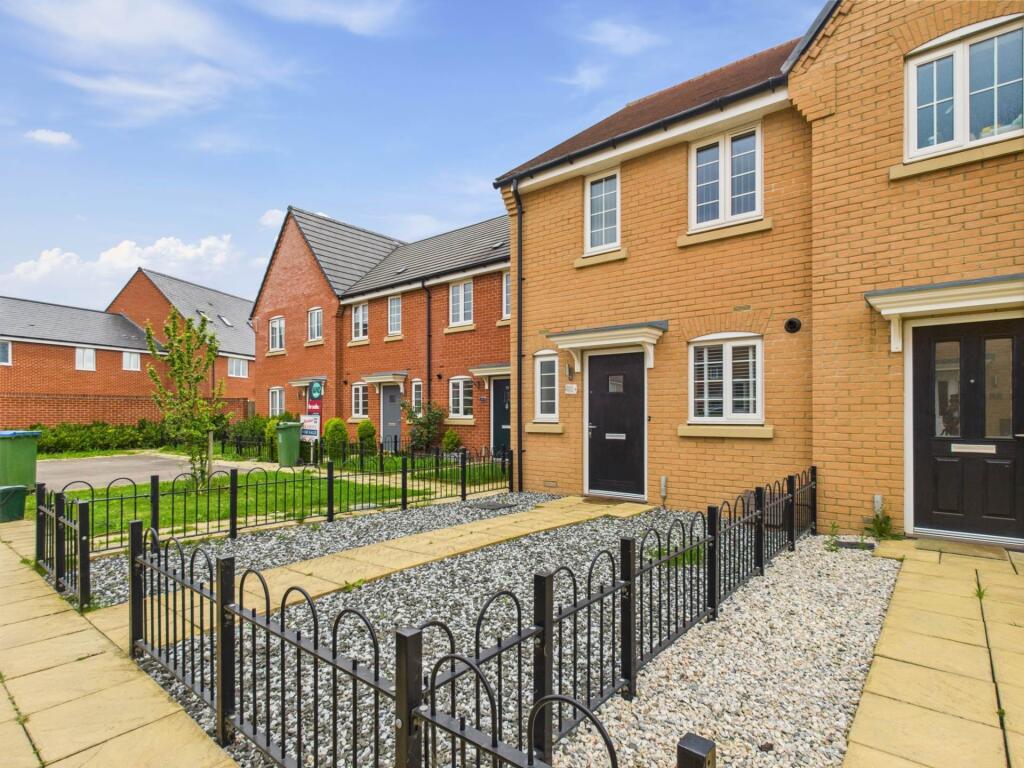Main image of property: Quindell Close, Aylesbury