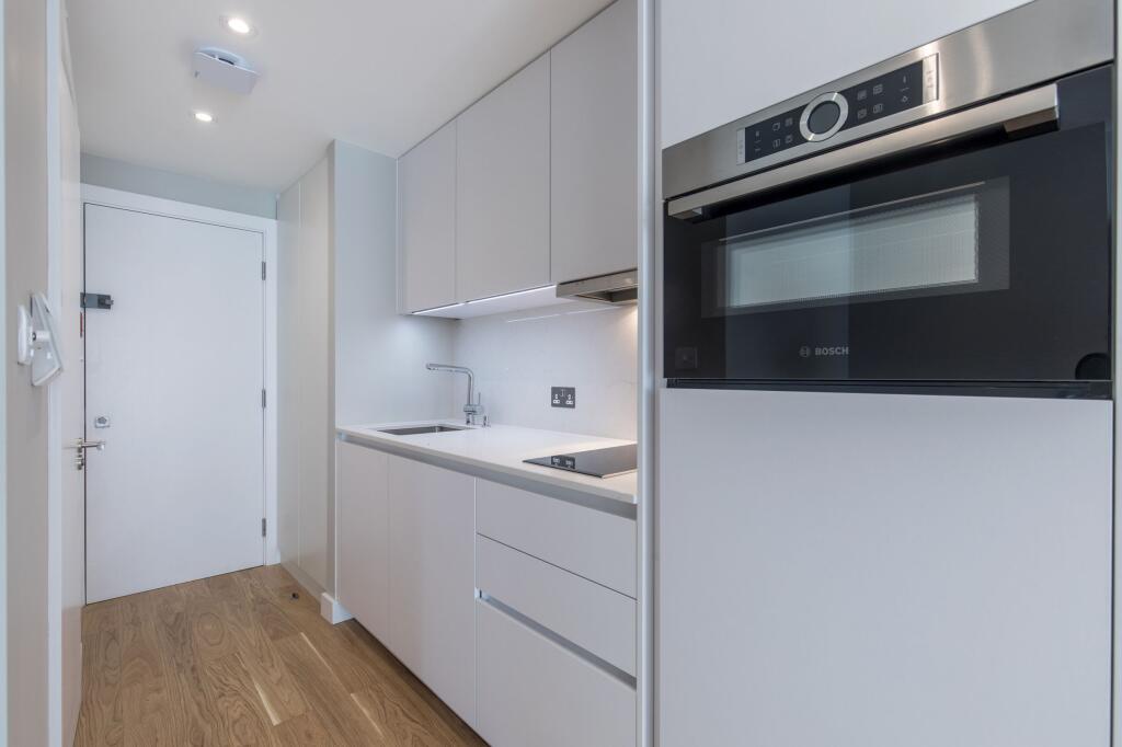 Ground floor studio flat for rent