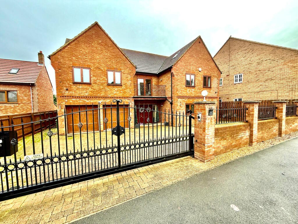 Main image of property: Ashford Crescent, Grange Farm, Milton Keynes, MK8