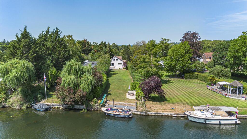 House in South Oxfordshire, Shiplake