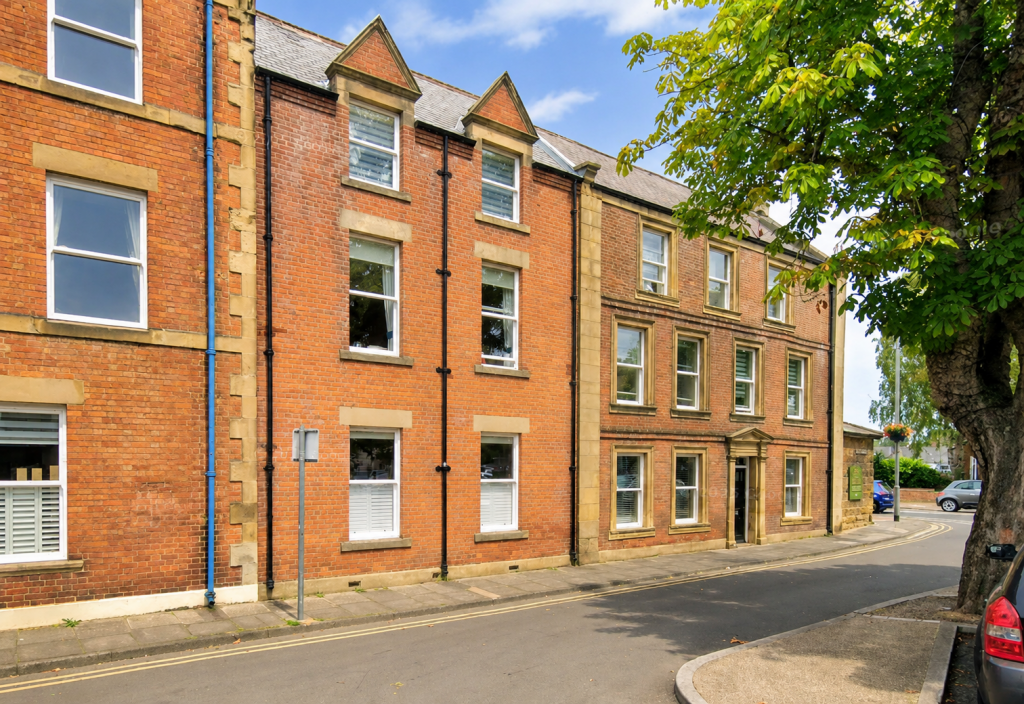 Main image of property: Pethgate Court, Castle Square, Morpeth, NE61 1YL