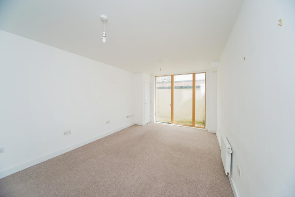 Apartment in Brighton, Queen's Park - View 4