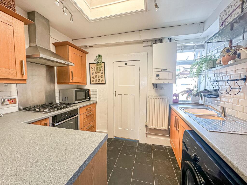 House in Wirral, Liverpool City Region - View 3