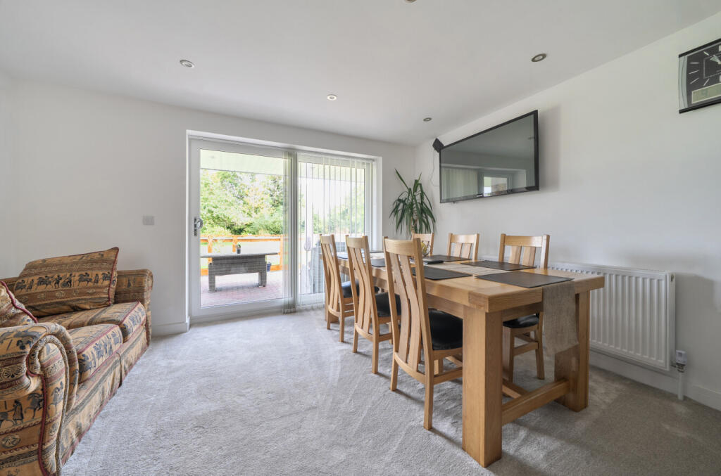 House in Taunton - View 5