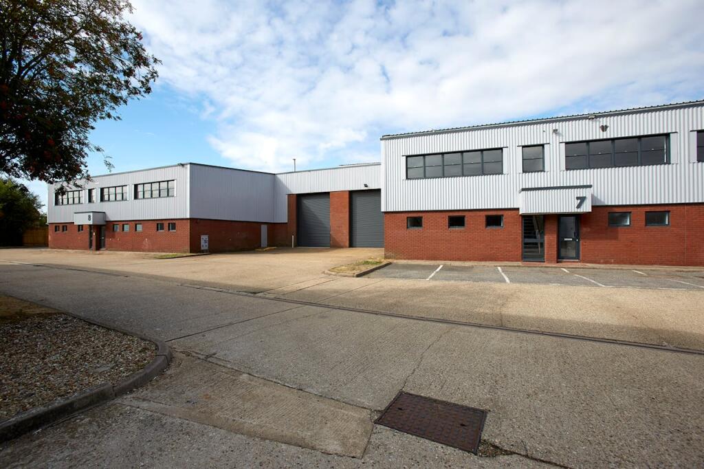Main image of property: Unit 8, Heron Industrial Estate, Reading, RG7 1PJ