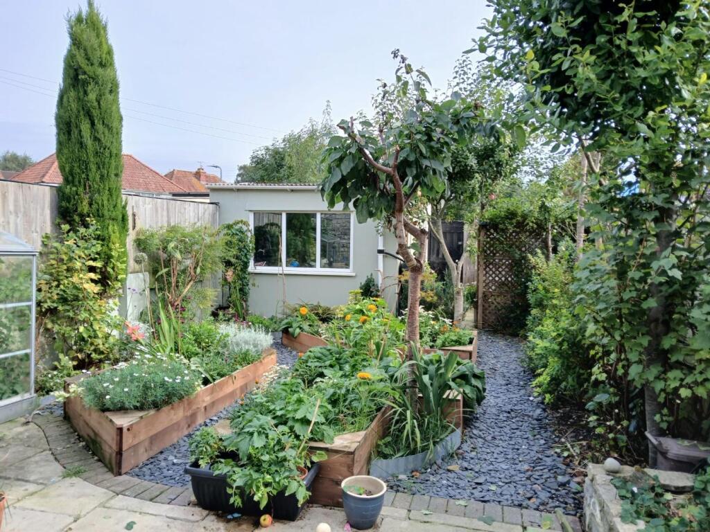 Additional image 15 of Orchard Road, Street