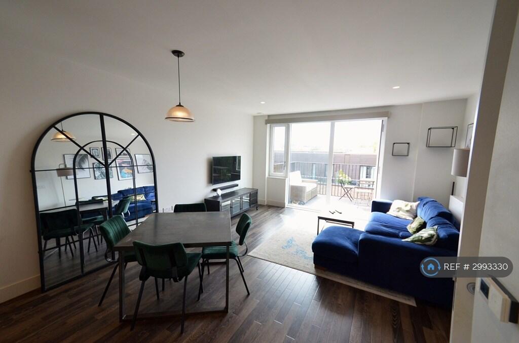 Apartment in London - View 2