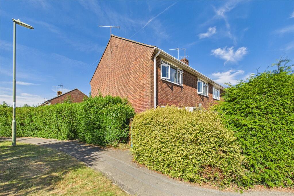 Main image of property: Cranbourne Lane, Basingstoke, Hampshire, RG21