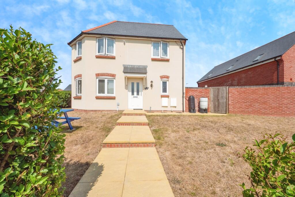 3-bed semi-detached on Orchard Way, Weymouth, DT4, £325,000
