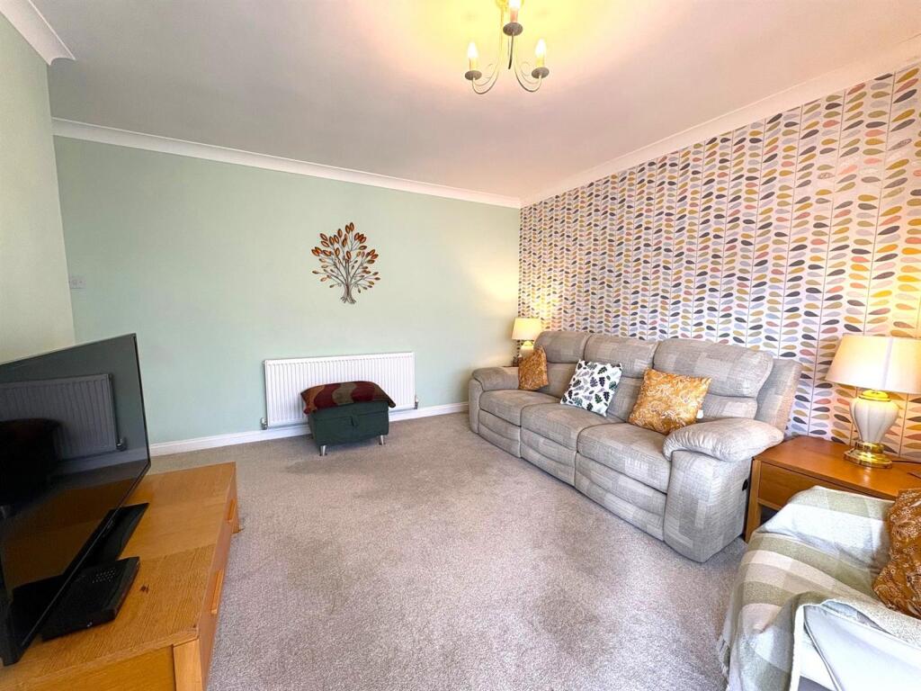 Cornforth Grove, Billingham photo 4
