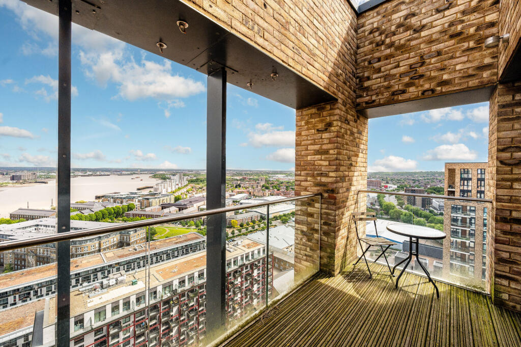 Compton House, Woolwich Riverside, London, SE18 - View 2