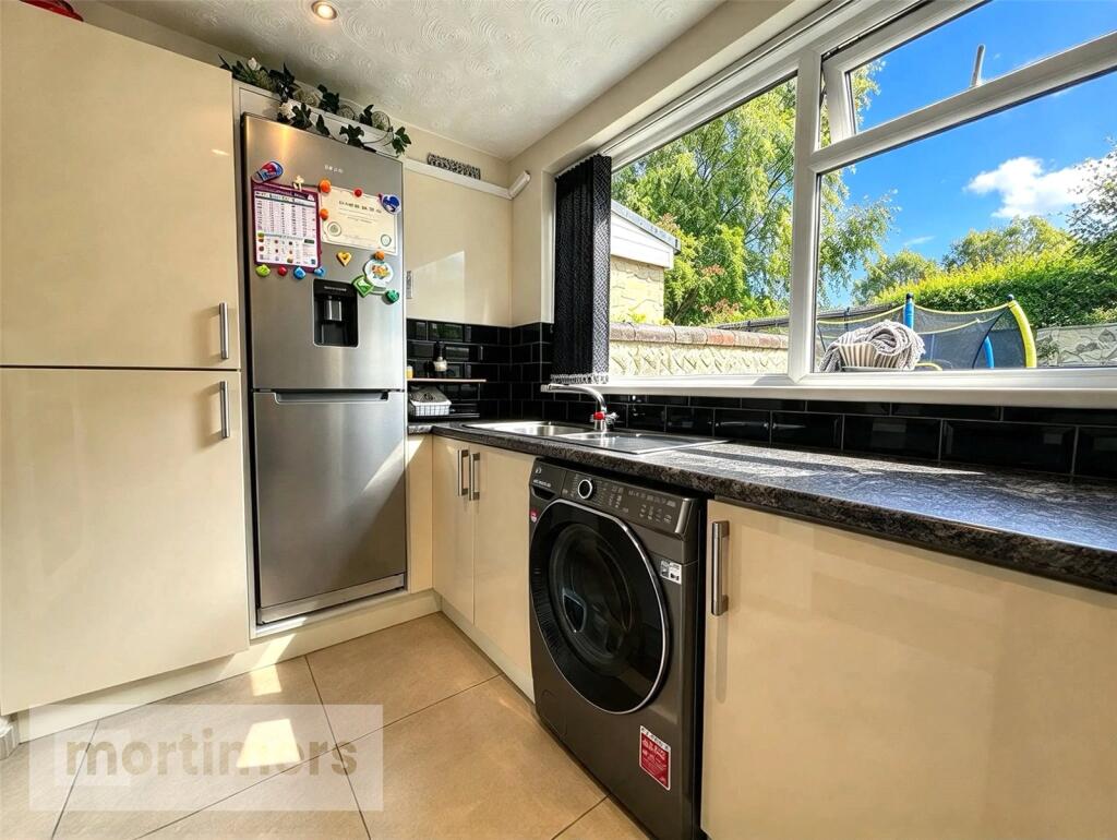 House in Hyndburn, Alleytroyds, Scaitcliffe - View 5