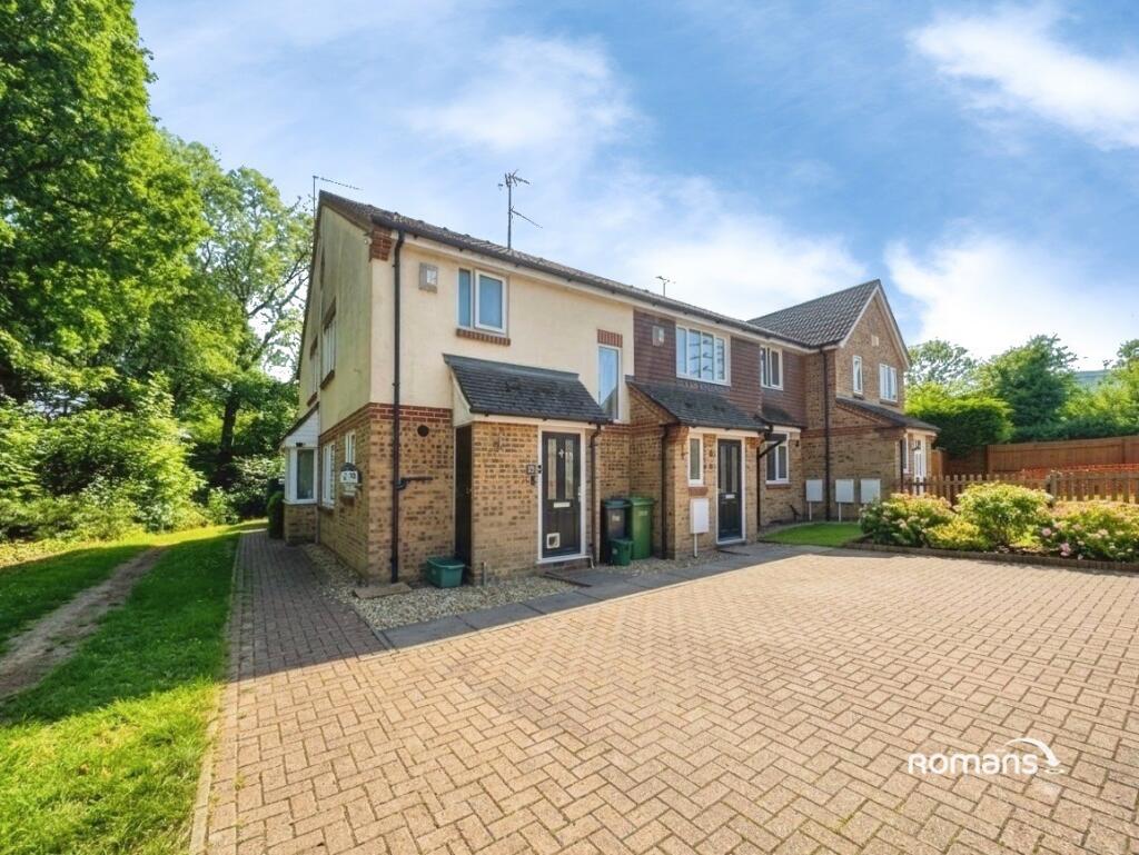 Main image of property: Little Copse Chase, Chineham, Basingstoke