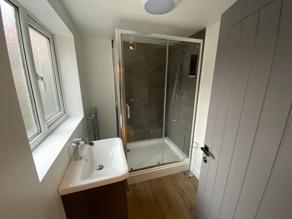 1 bedroom house for rent
