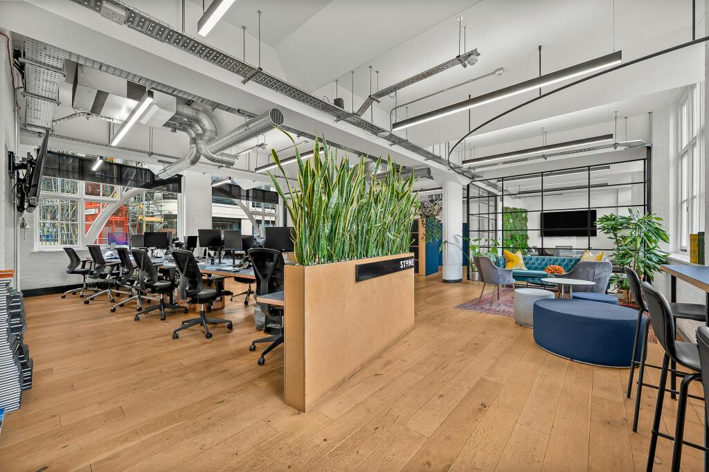 office 2.jpg