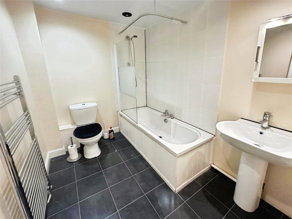 House in Derby - View 4