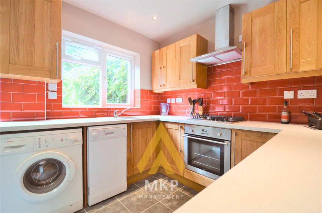 Main image of property: Milner Rd, Selly Oak. 10-20mins walk to University of Birmingham