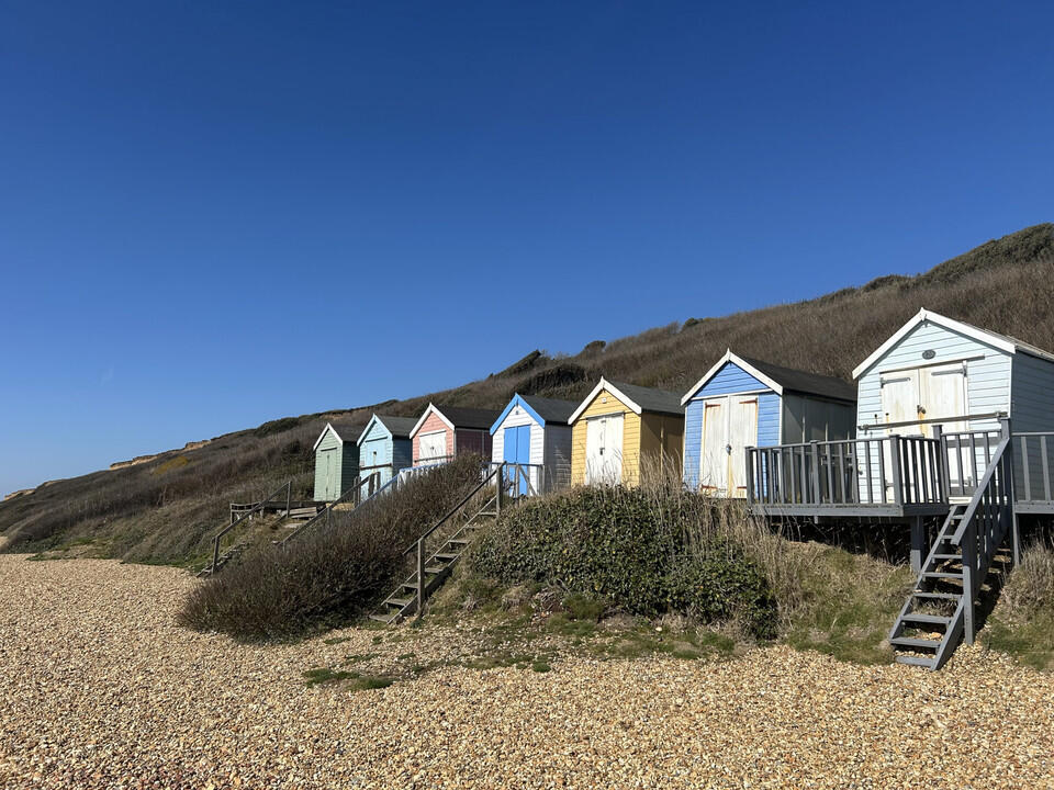 Hordle Cliff Beach, SO41 photo 2