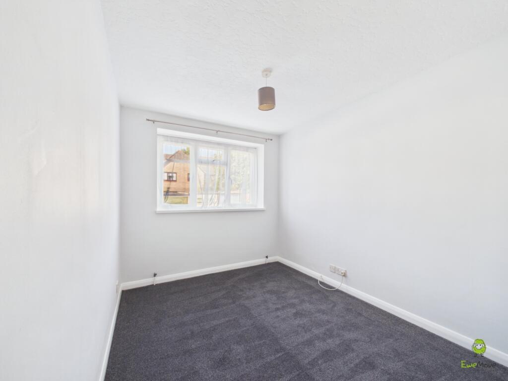 Apartment in Dartford - View 5