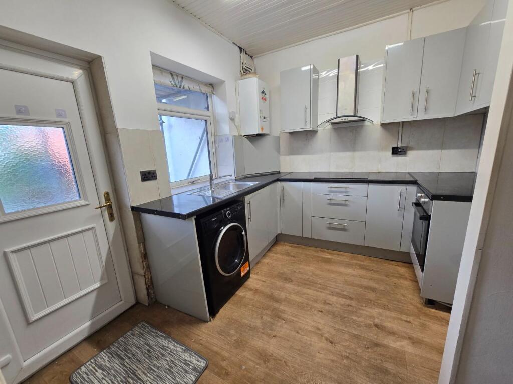 House in Bolton - View 4