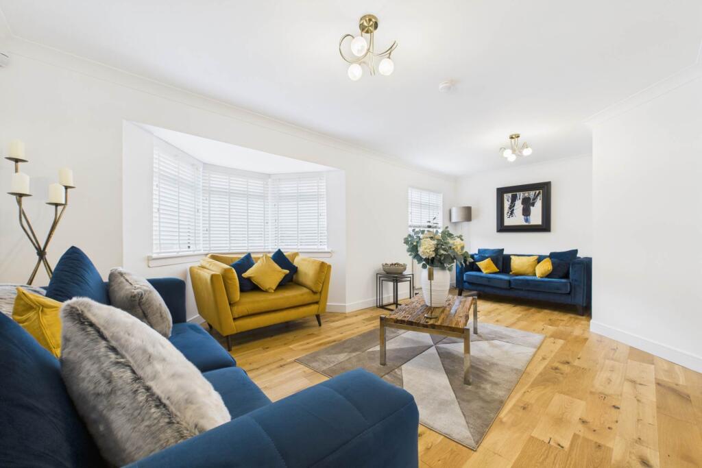 The Villa, Marnoch Drive, Glenboig photo 3