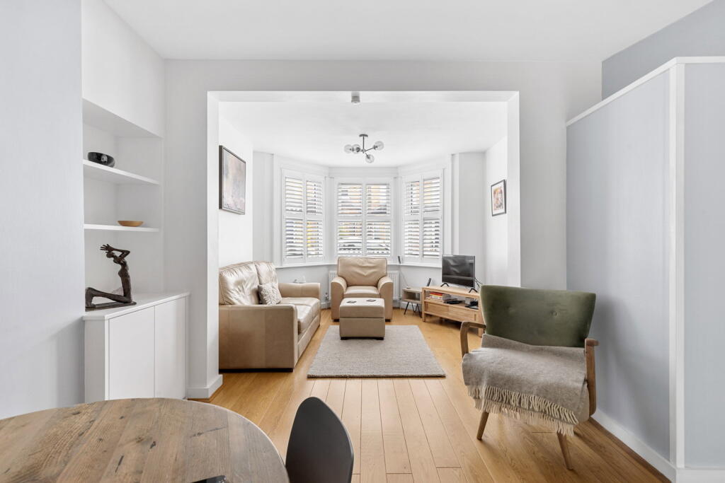 House in London - View 5