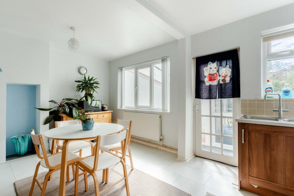 Main image of property: Lodge Walk, Downend, Bristol, Gloucestershire