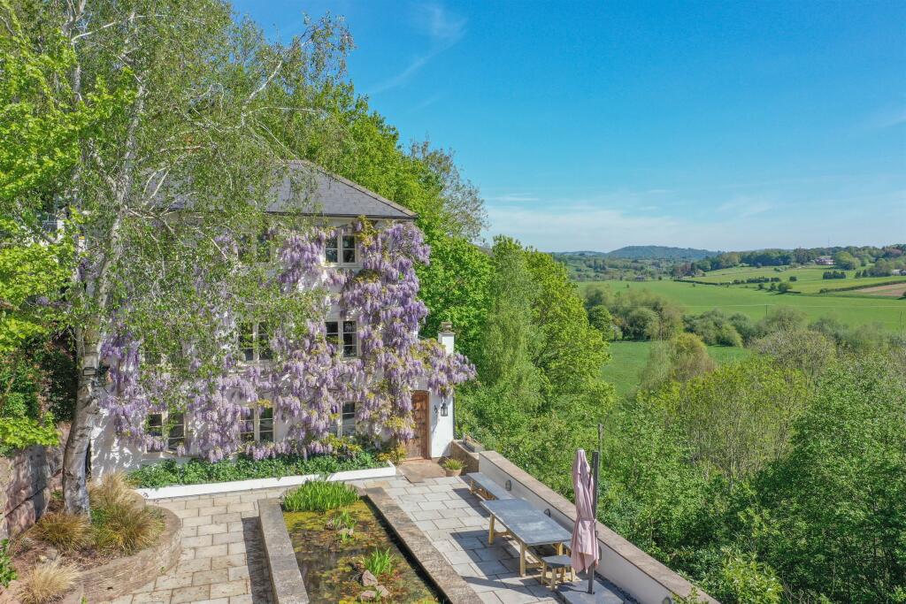 Main image of property: Hoarwithy, Hereford