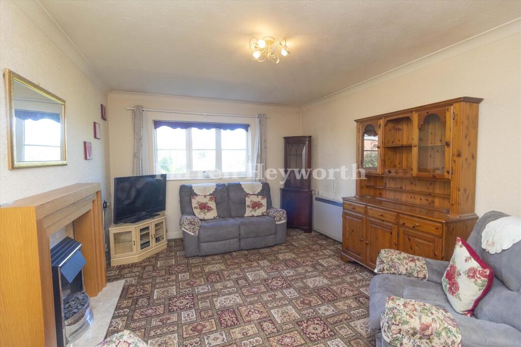 Main image of property: Kingfisher Mews, Poulton Le Fylde