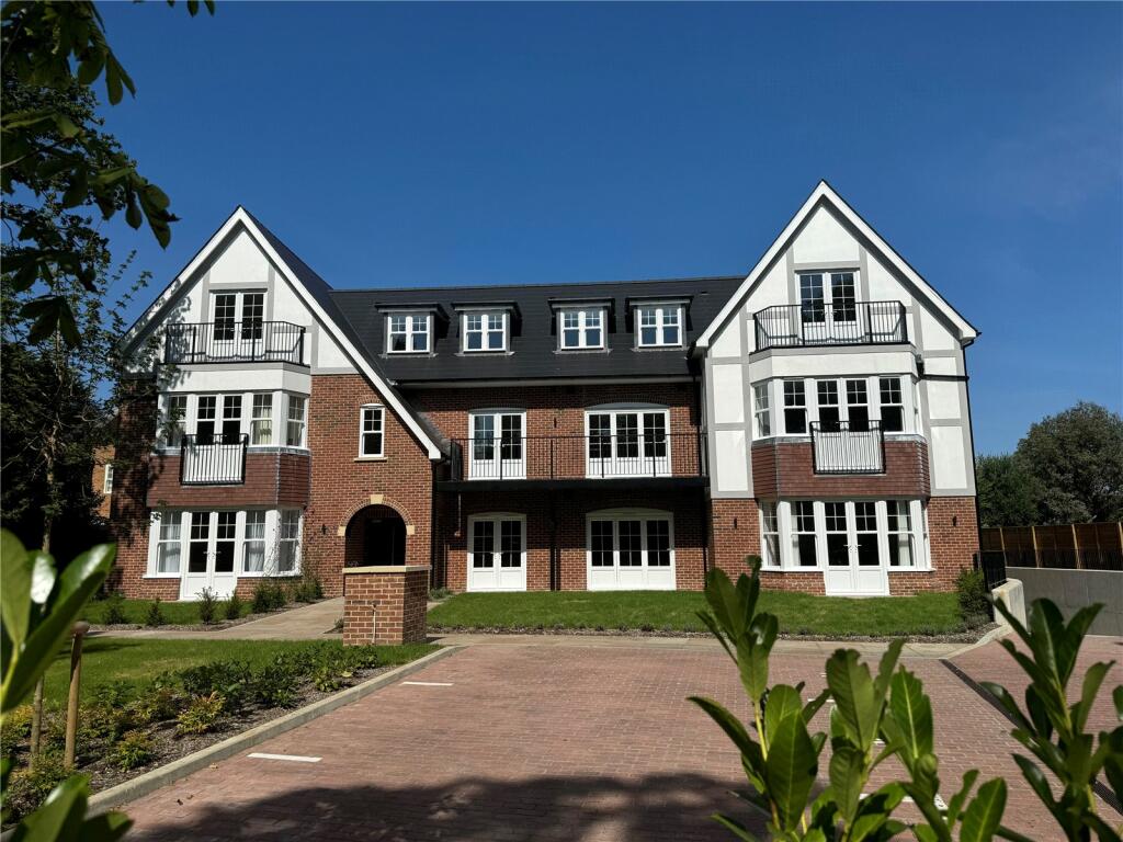 Bordeaux, Chewton Farm Road, Walkford, Dorset, BH23