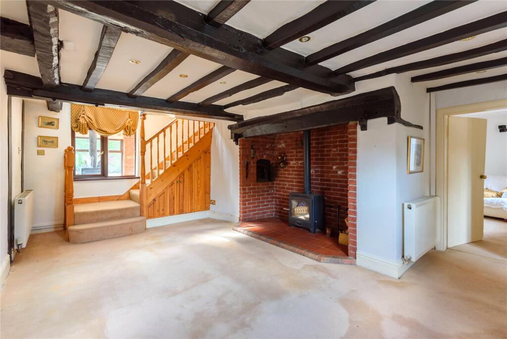 House in Guilsfield, Varchoel - More