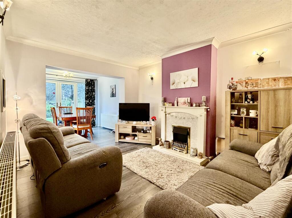 Gillroyd Lane, Linthwaite, Huddersfield, HD7 5SP photo 3