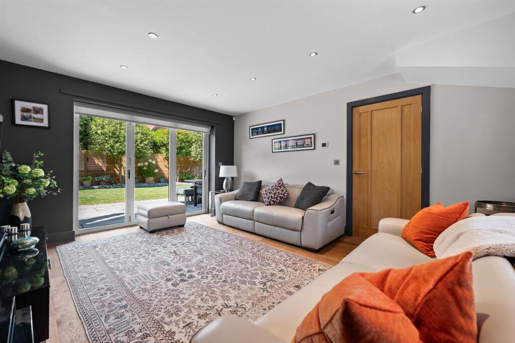 House in Rushcliffe, Aslockton - View 3