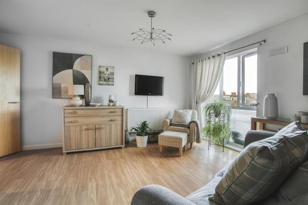 Apartment in Derby - More