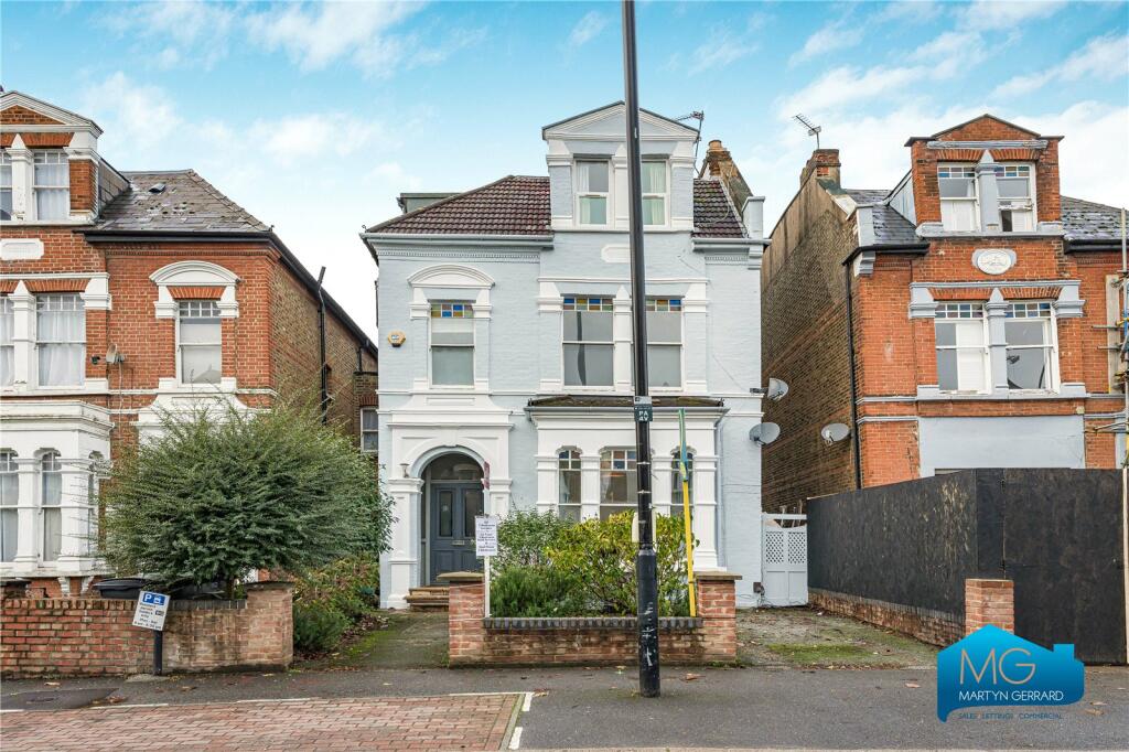 Main image of property: Park Avenue, Wood Green, London, N22